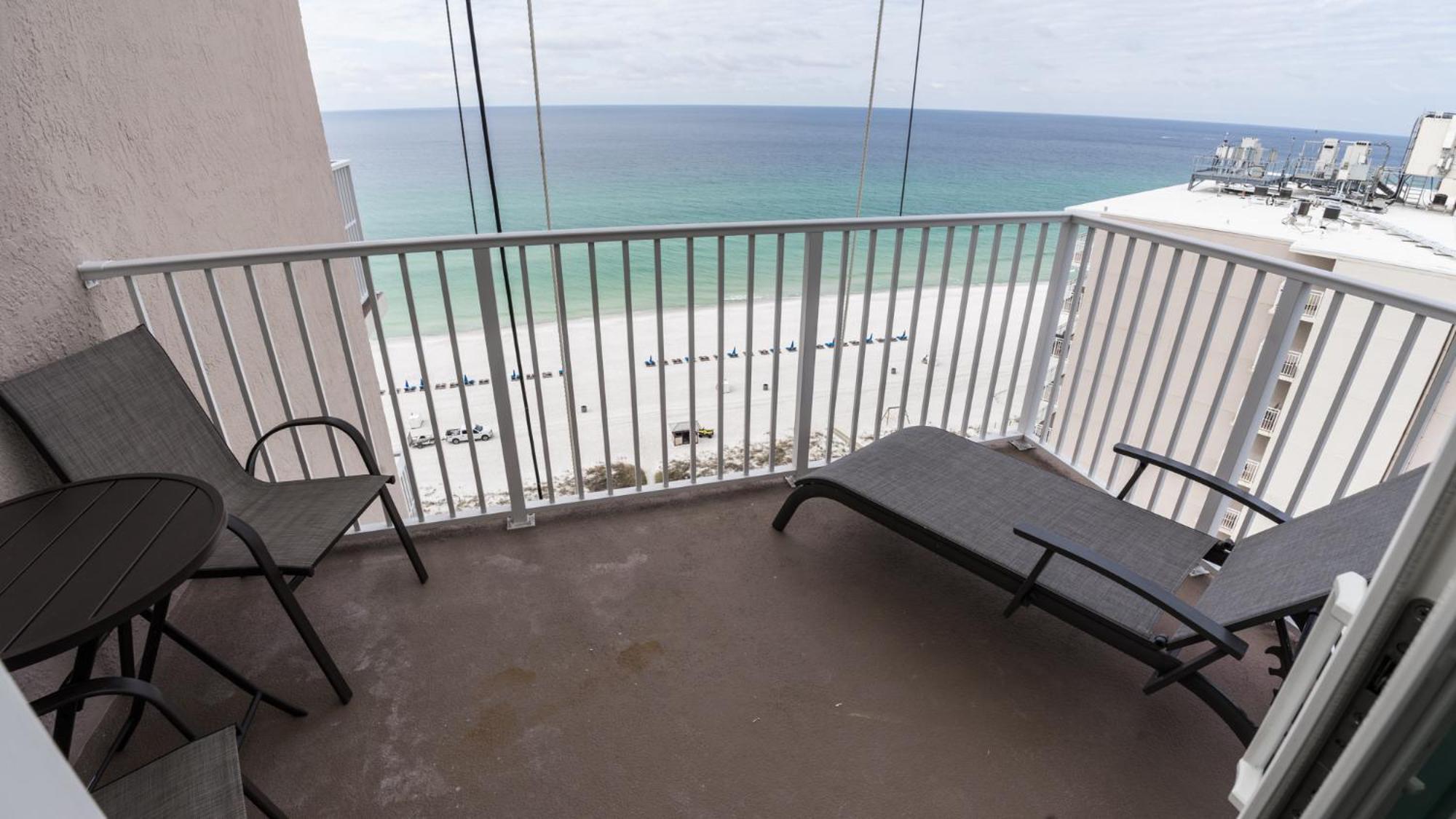 New Rental - 3Br 3Ba Corner Beachfront - 2024 Remodel - 3 Pools, Tiki Hut, Gym, Tennis Panama Stadt Exterior foto