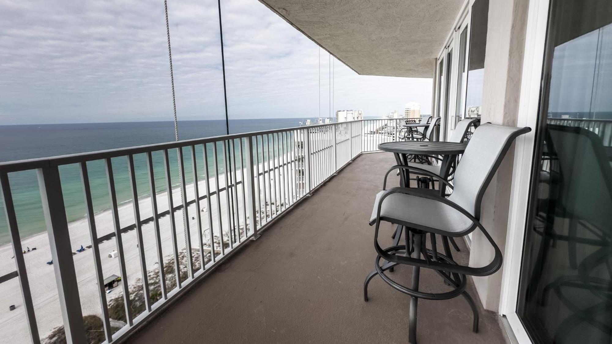 New Rental - 3Br 3Ba Corner Beachfront - 2024 Remodel - 3 Pools, Tiki Hut, Gym, Tennis Panama Stadt Exterior foto